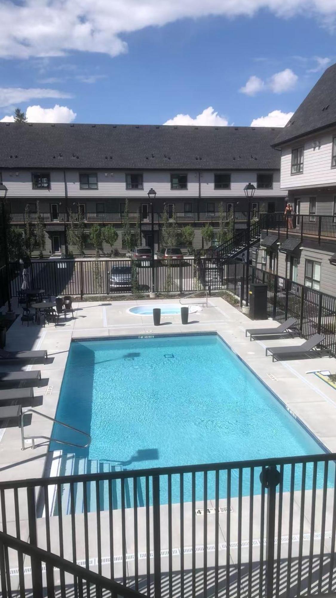 Brand New 2Br Condo With Outdoor Swimming Pool And Hot Tub Кенмор Екстер'єр фото
